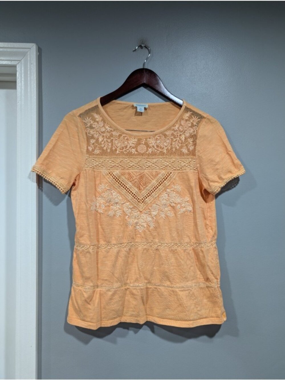 Sundance Women's Crochet & Floral Embroidery T-Shirt Top Orange Short Sleeve XS